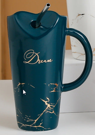 Heart-shaped couple ceramic cup